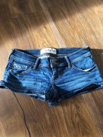 NEU: Hollister Jeansshorts Nordrhein-Westfalen - Bad Berleburg Vorschau