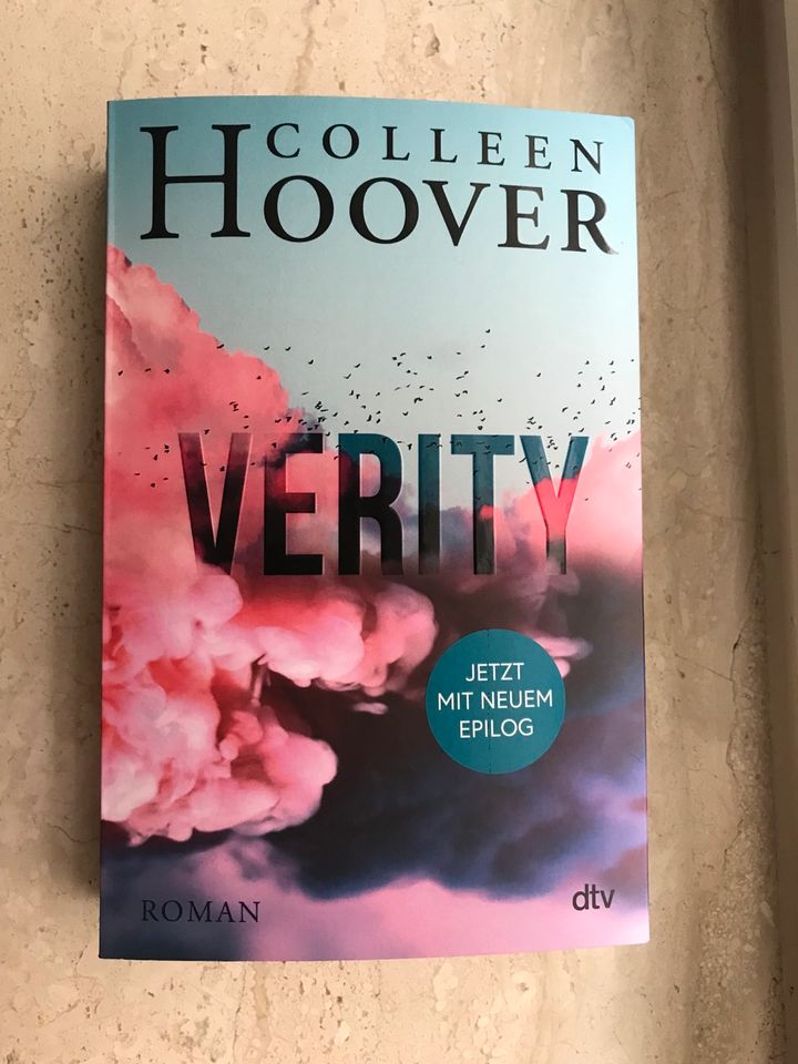 Colleen Hoover Verity in Sulzbach (Saar)