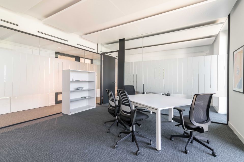 Großraumbüros für 10 Personen 45 sqm in Regus Kaiserlei in Offenbach