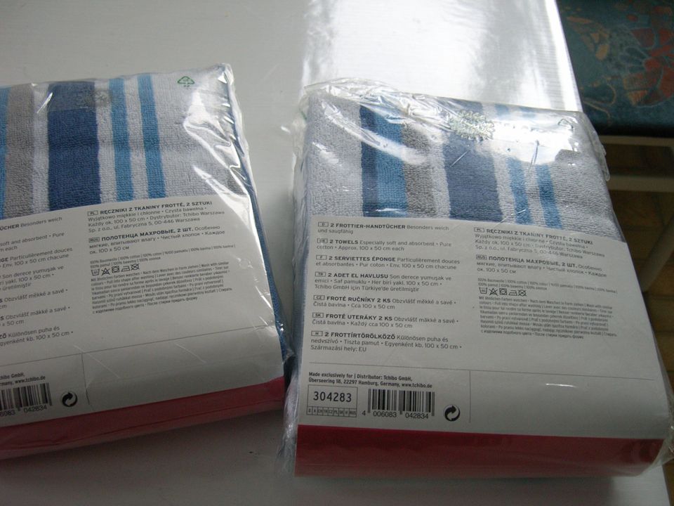 2 Packungen Handtücher neu, original verp., zusammen 7 € in Meßstetten