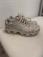 Weiße Nike Tn Schuhe Damen in Größe 39 Leipzig - Altlindenau Vorschau