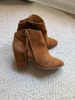 Görtz Another A Ankle Boots 39 Wildleder braun suede Stiefelette Eimsbüttel - Hamburg Eimsbüttel (Stadtteil) Vorschau