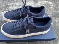 Tommy Hilfiger Sneaker, blau, Größe 39, neu mit Etikett ‼️ Rheinland-Pfalz - Meisenheim Vorschau