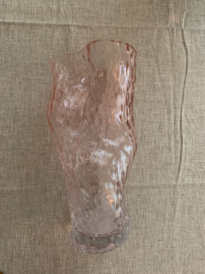 hein Studio Ostrea Rock Vase rosé in Gießen