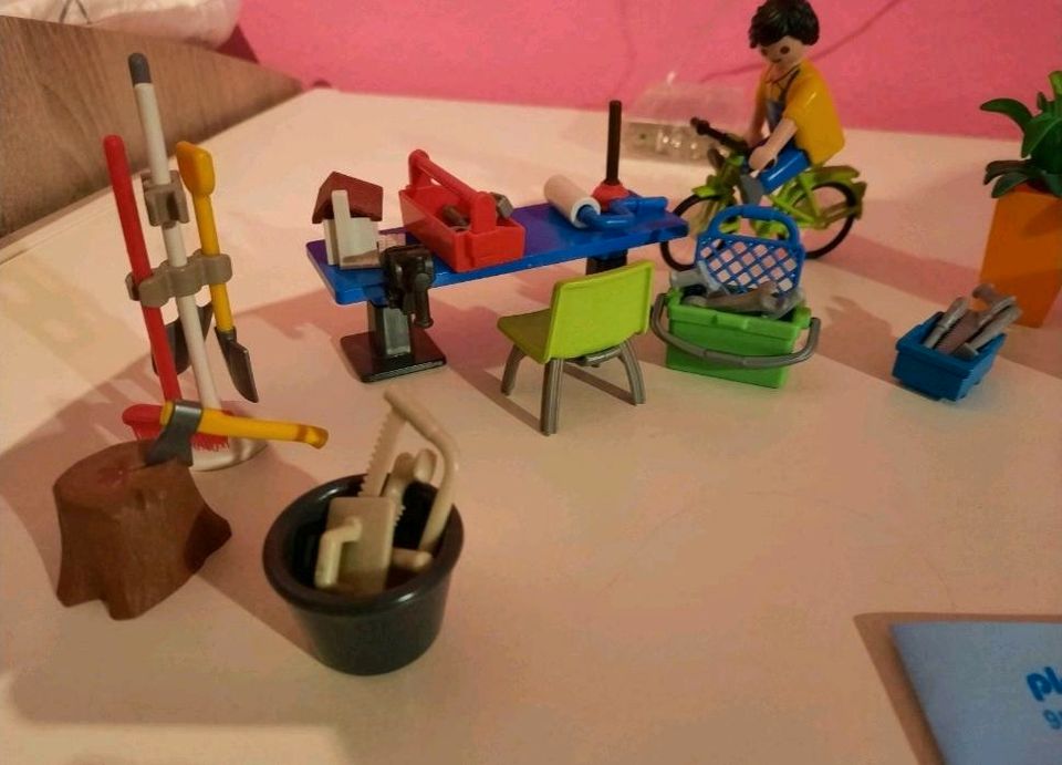 Playmobil Werkstatt 9851 und Handwerker 4791 in Drochtersen