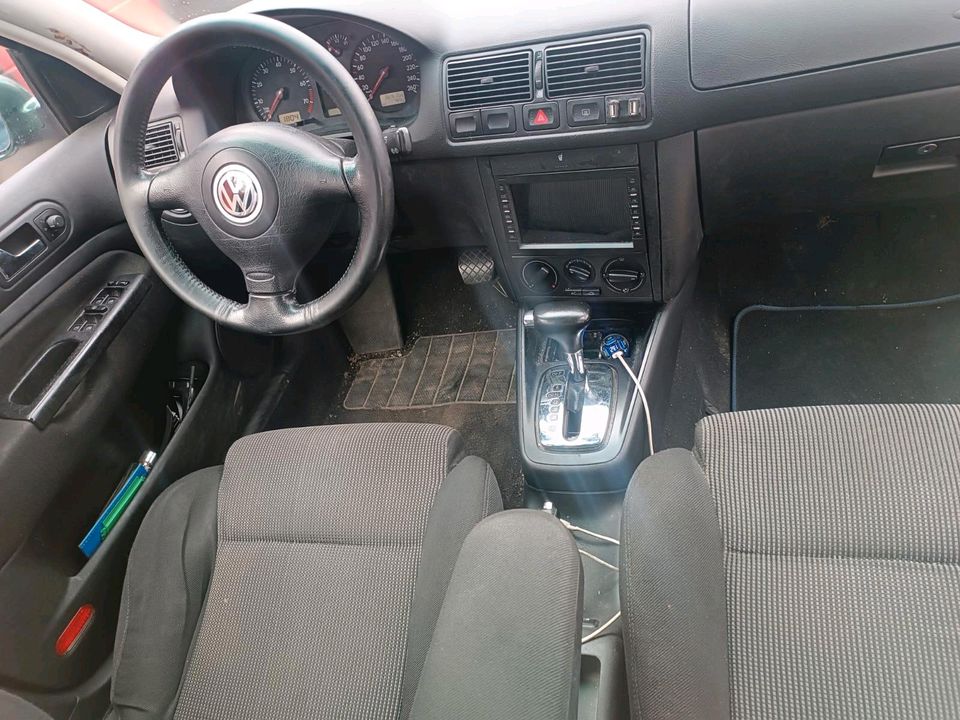 Volkswagen Golf 4 .1.6 Automatik in Panketal