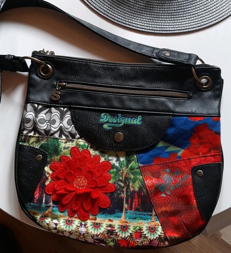 Desigual Handtasche Umhängetasche in Semmenstedt