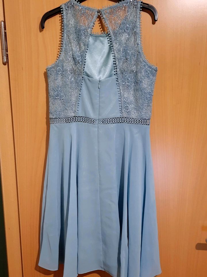 Damen Abendkleid in Kröv