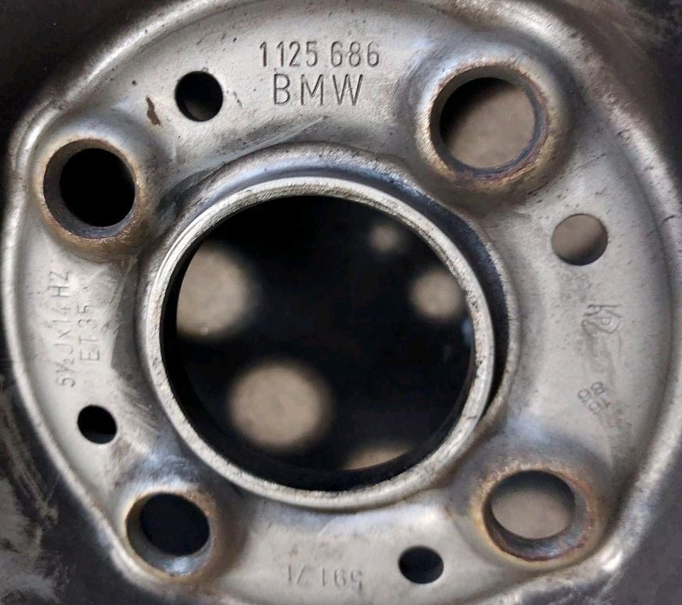 Original 8mm BMW 3er E30 Winterräder Winterreifen 14 Zoll 1125686 in Werne