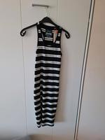 Superdry Freizeitkleid München - Thalk.Obersendl.-Forsten-Fürstenr.-Solln Vorschau