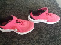 Nike Mädchen Schuhe Größe 29,5 Sachsen - Werdau Vorschau