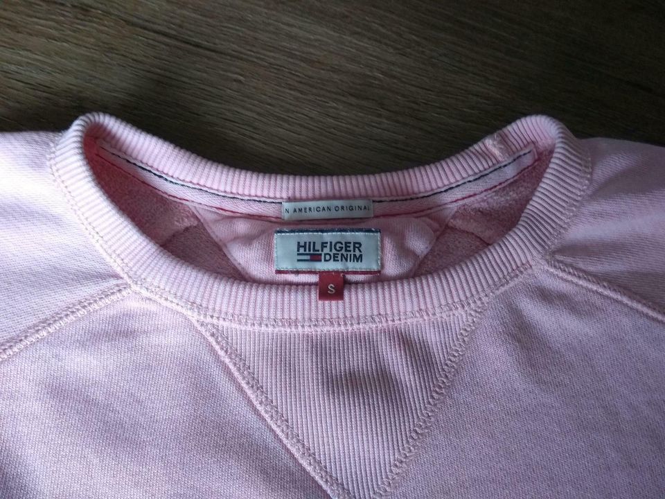 Thommy Hilfiger Sweatshirt rosa Größe S top Zustand in Meuselwitz