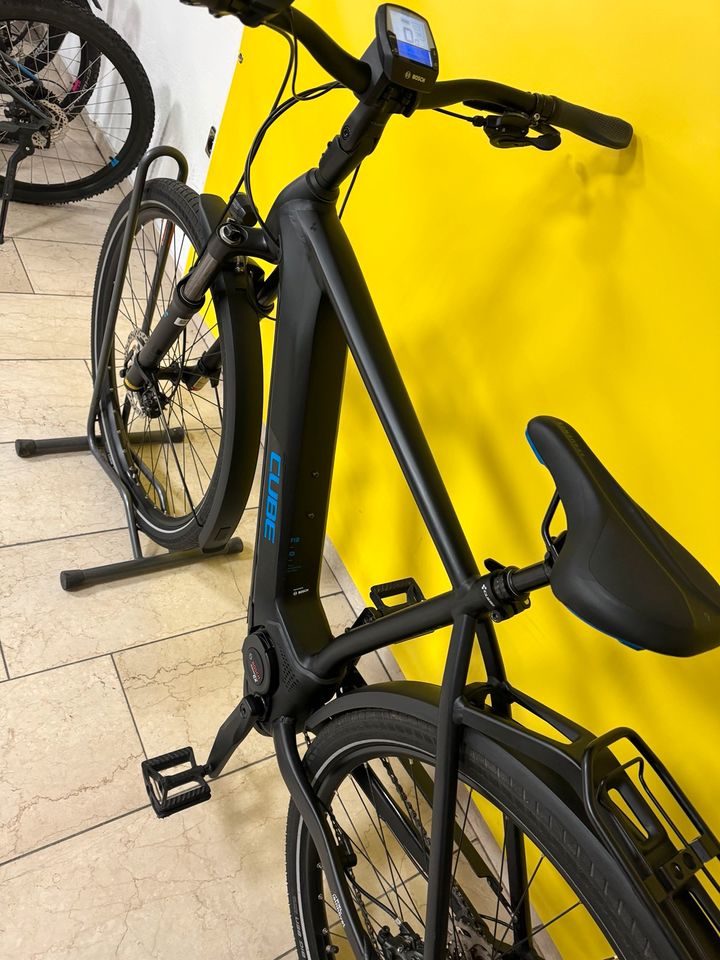 Cube Kathmandu Pro Hybrid 625 Wh  e-Bike CX RH 54cm 1126 km in Duisburg