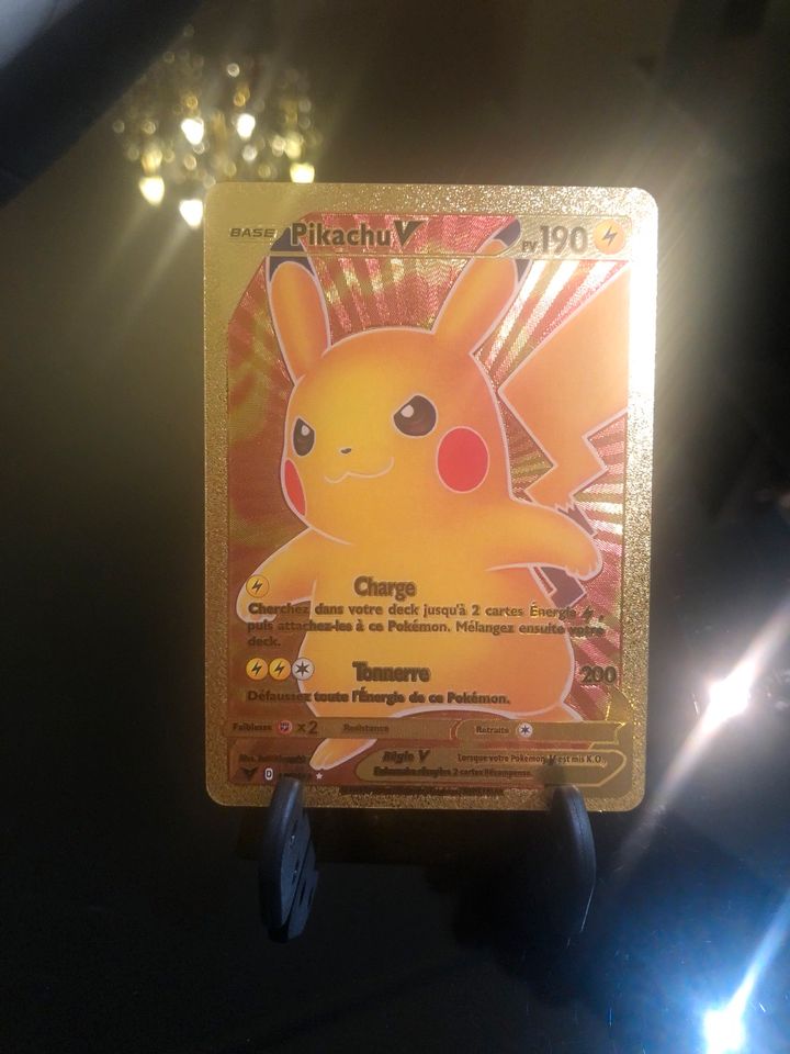 Pokémon  Karte Pikachu Gold Blue near mint in Puchheim
