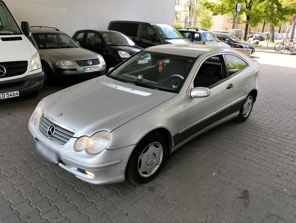Mercedes Benz C- Klasse Sportcoupe Automatik in Berlin
