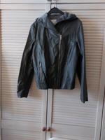 Kunstlederjacke / Kurze Jacke mit Kaputze Wuppertal - Barmen Vorschau