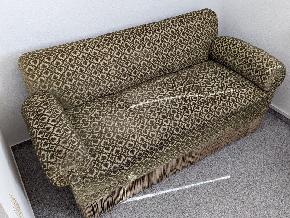 Antikes Sofa in Nürtingen