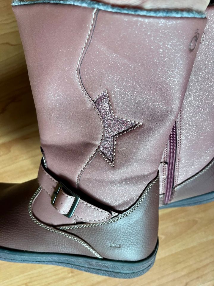 Neue Stiefel für den Übergang, innen Filz, Glitzersterne, Gr. 35 in Wankendorf