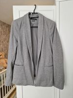 Damen Blazer grau Größe 40 Baden-Württemberg - Bietigheim-Bissingen Vorschau