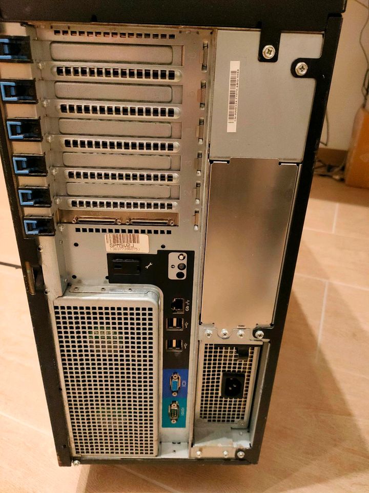 Server DELL PowerEdge 1900 in Kissing