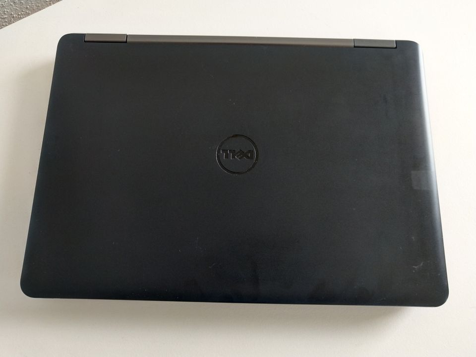 Dell Latitude E5440 Laptop (14", Core i5, 4GB RAM, 128GB SSD) in Laufen