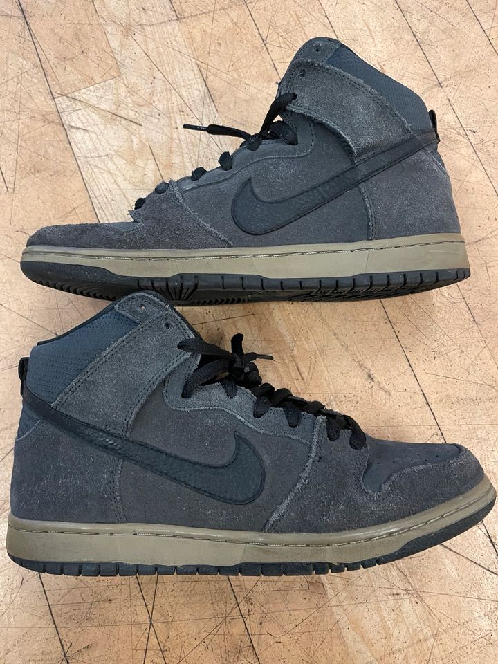 Nike SB Dunk High Anthracite Matte Olve 305050-033 Größe 44 in Köln