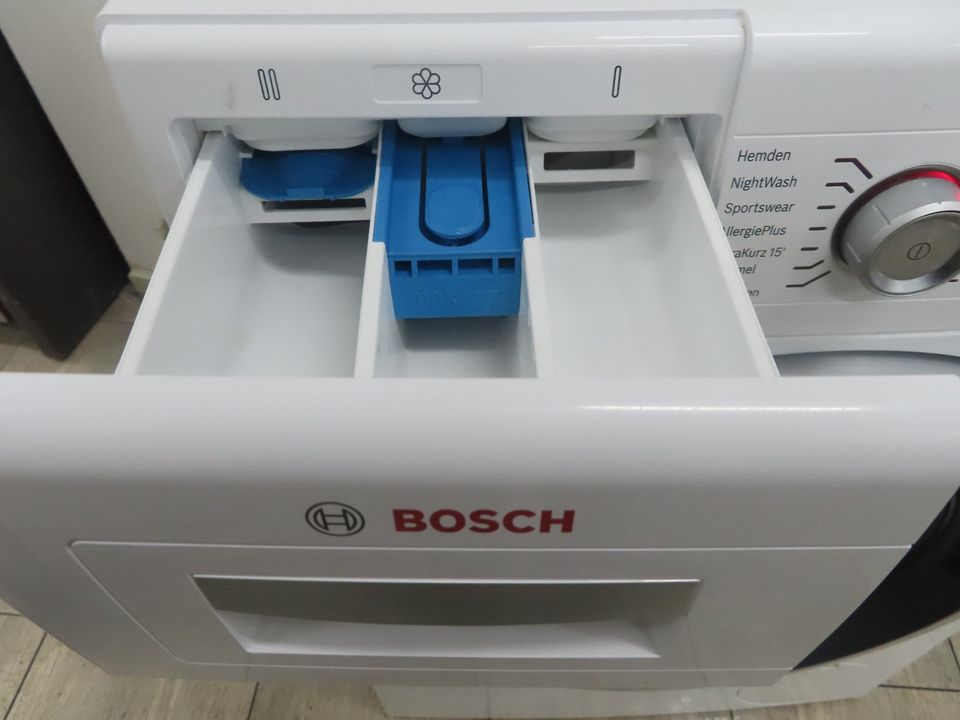 Waschmaschine BOSCH 8kg A+++ Serie 8 1600 1 Jahr Garantie in Berlin