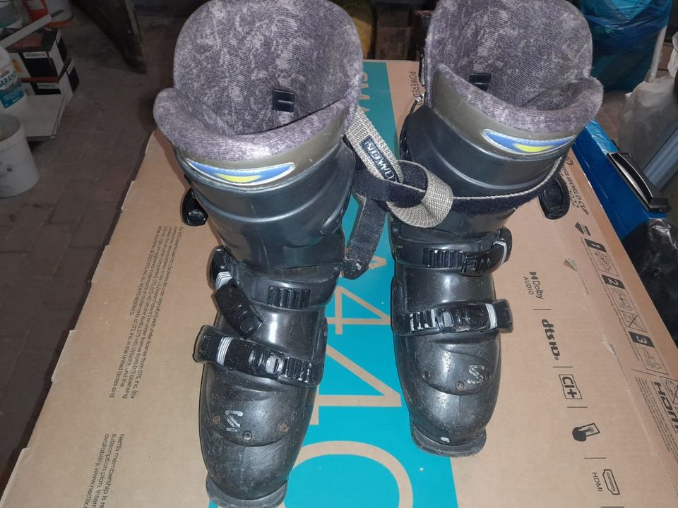 Ski Paket mit Stiefel in Wriezen