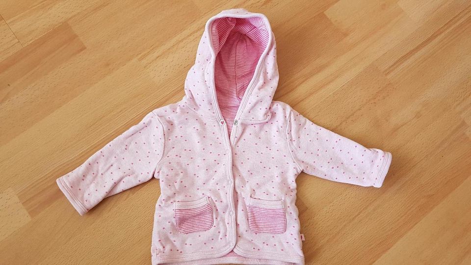 Kapuzenpulli Hoodie Weste Größe 62 zum Wenden in Binswangen