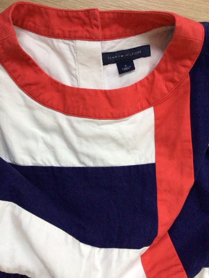 Tommy Hilfiger Kleid Gr. 116-122 in Grenzach-Wyhlen