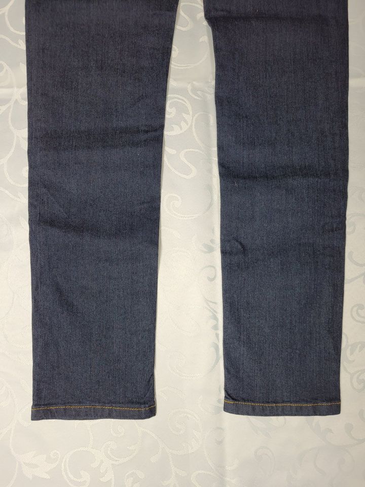 Stretch Hüfthose Jeanshose Gr.40 enges Bein W27/L32 darkblue NEU in Bindlach