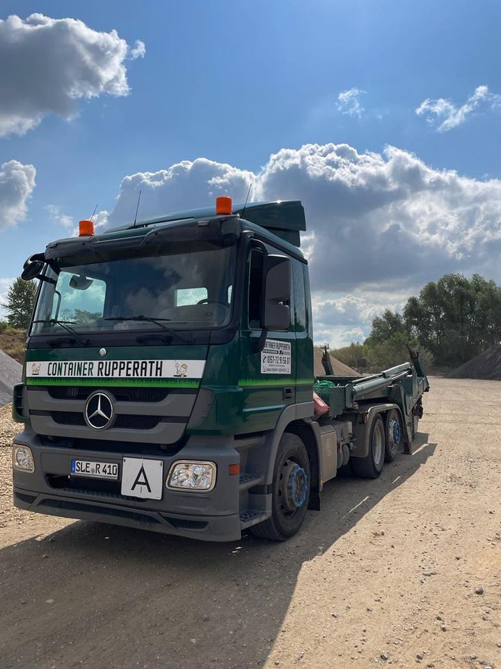 Containerdienst, Container, Bauschutt, Sand, RCL, in Euskirchen