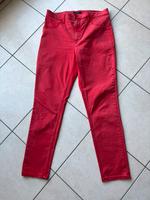 Jeans von Guess skinny super high Größe 42 Saarland - Wadgassen Vorschau