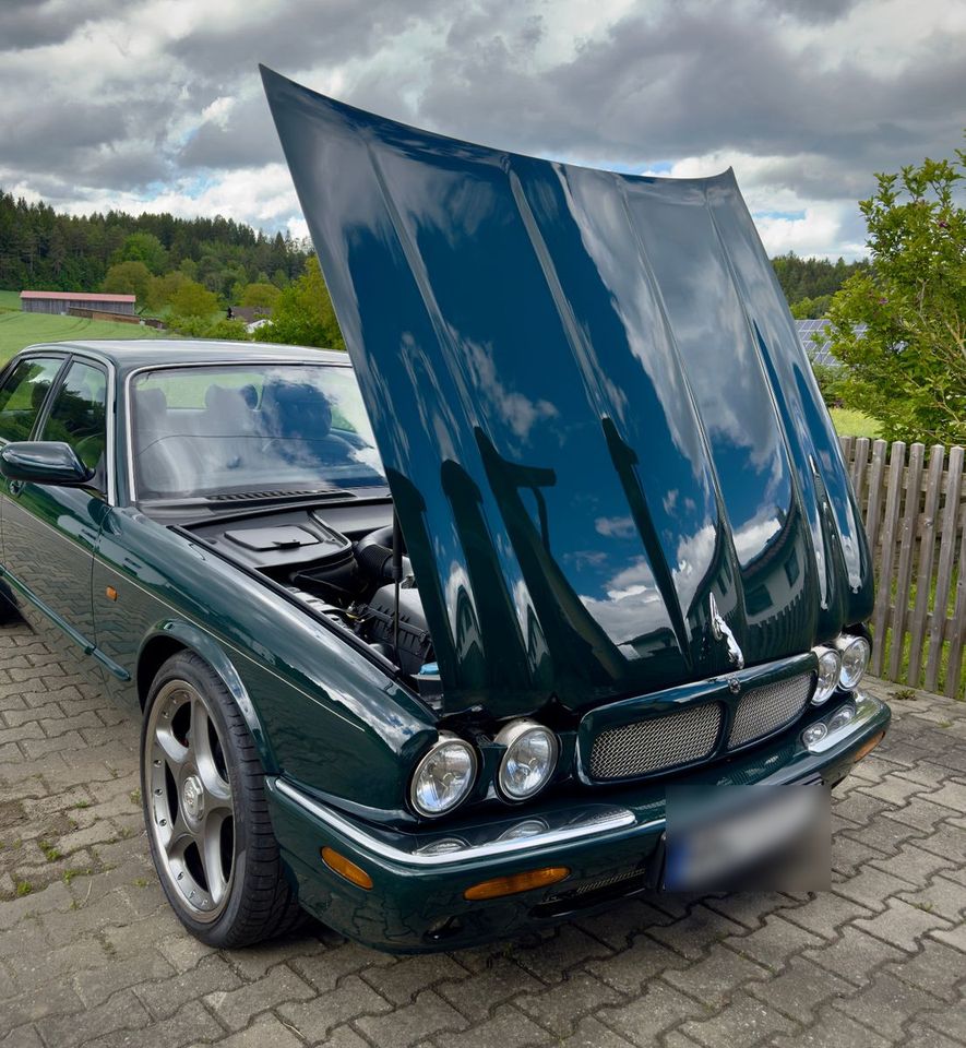 Jaguar XJ8 X308 3.2 V8 BBS Brembo Executive makellos in Lauterhofen