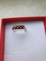 Damen Ring aus Gold und Granten Bayern - Schwabmünchen Vorschau