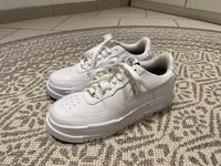 Nike Air Force white 8.5 / 40 NEU / Ungetragen Bayern - Roth Vorschau