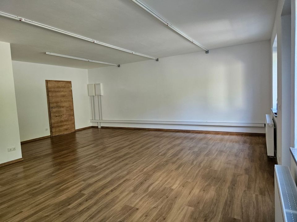 Räumlichkeiten für Büro / Laden / Gewerbe in Burghausen