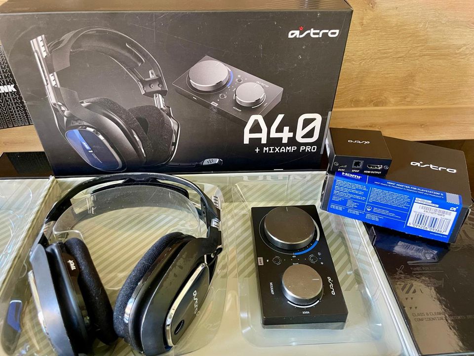 ASTRO Gaming Headset A40 PS 4 + Mixamp Pro + HDMI Adapter für PS5 in München