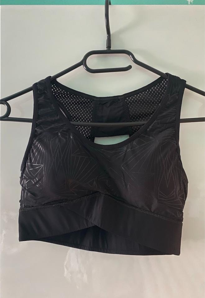 Sport BH Bauchfreies Oberteil S M Sylvie Collection Hollister in Werne