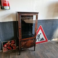 alte Vitrine Metall Werkstatt Industrie Oldtimer Nordrhein-Westfalen - Solingen Vorschau