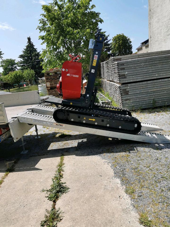 Raupentransporter / Kettengabelstapler / Hinowa TP 1600 in Panschwitz-Kuckau