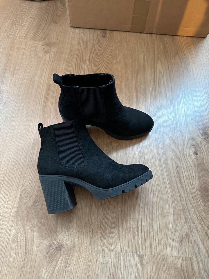 Topshop Schuhe Ankleboots 38 Boots in Berlin