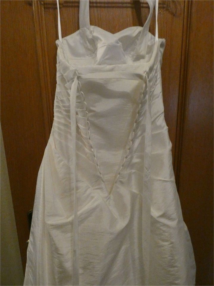 Hochzeitskleid von Amera Vera in Brilon