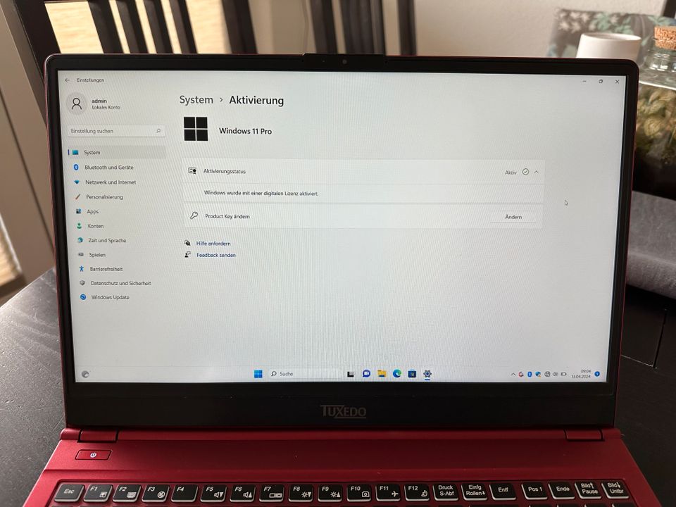 TUXEDO InfinityBook Pro 15 v4 - RED Edition in Erfurt