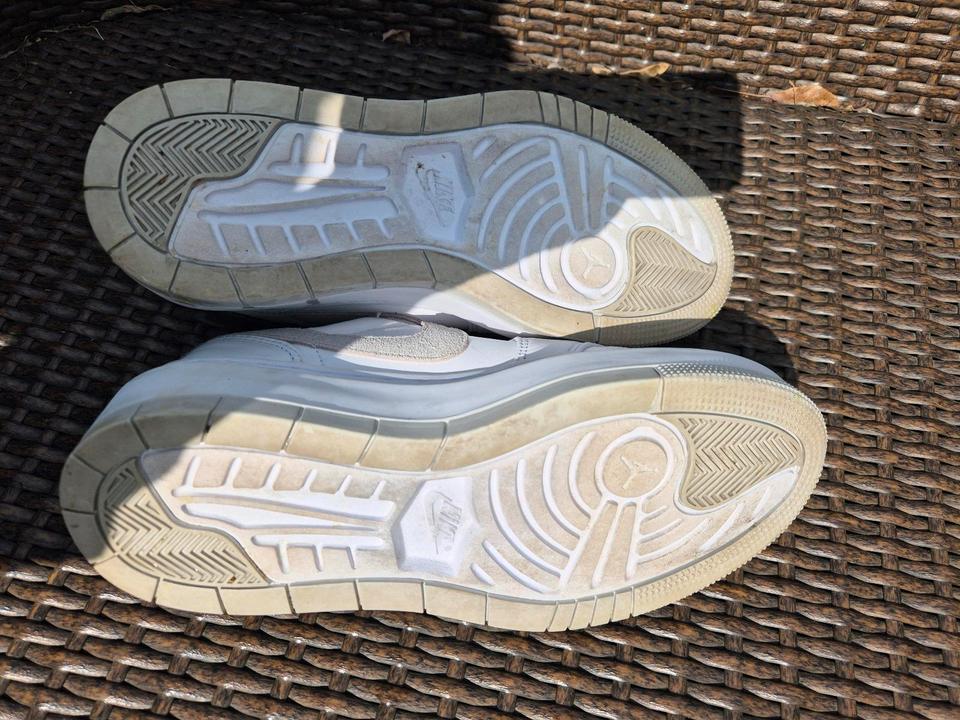 Jordan Air 1 Low Elevate - White/Neutral Grey-White - Gr. 39 in Minden