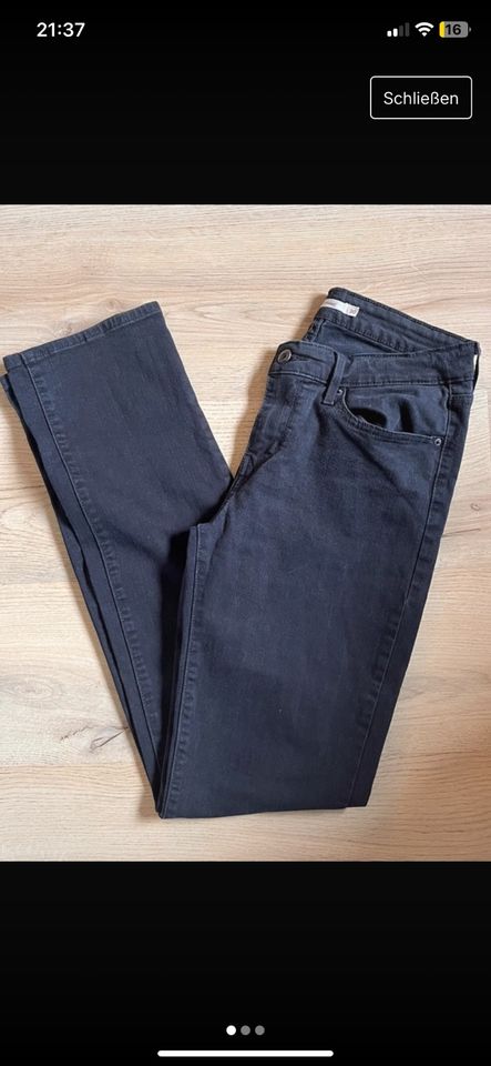 Levi’s Hose schwarz 38 in Freiburg im Breisgau