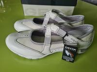 Geox Schuhe NEU weiß Gr. 38 Sachsen - Delitzsch Vorschau