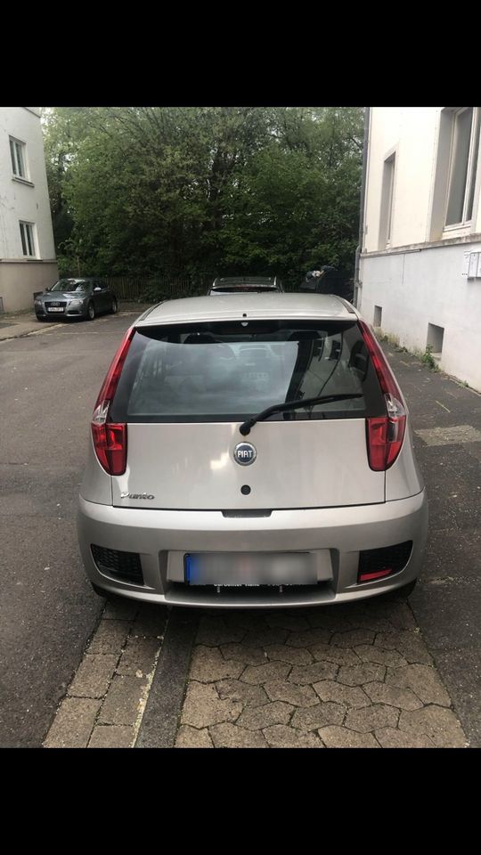 Fiat Punto mit TÜV bis 9.25 in Northeim