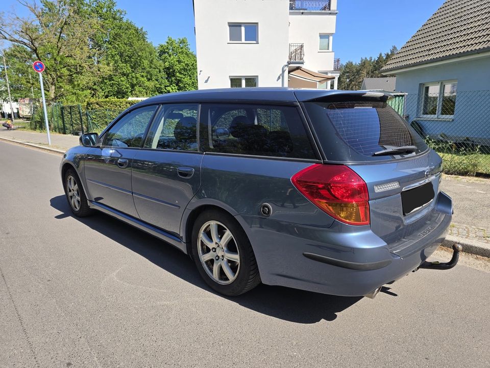 Subaru Legacy 2,5 LPG,AWD Automatik,AHK in Berlin