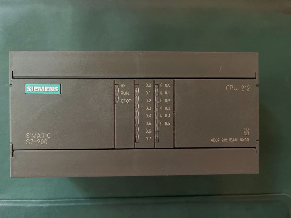 Siemens Simatic S7-200, CPU 212, 6ES7 212-1BA01-0XB0 in Stuttgart